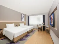 麗楓酒店（鷹潭站凱翔中心廣場店） - 停車場