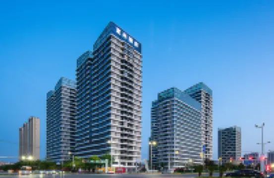 Echarm Hotel (Nanchangxizhan North Square Shengfuyou)