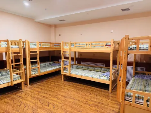 Golden Wheel Hotel