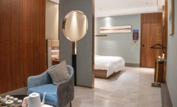 Quanzhou Chunqiu Sunshine Business Hotel (Puxi Wanda)