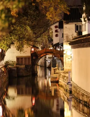 Yiman Hotel (Suzhou Guanqianjie Pingjiang Road Scenic Area) Hotel a Guanqian Street Area (Downtown)