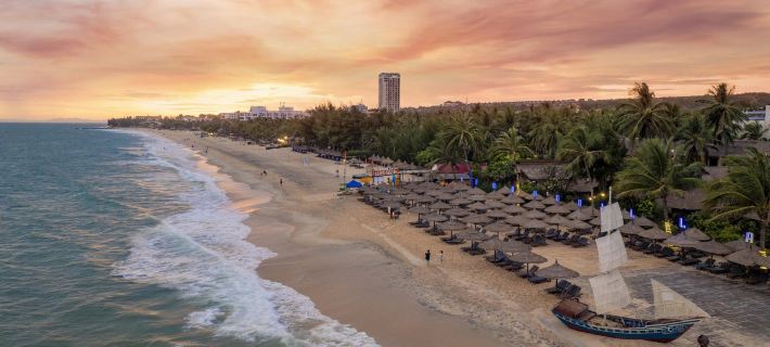 Bamboo Village Beach Resort & Spa โรงแรมในฟานเที้ยต