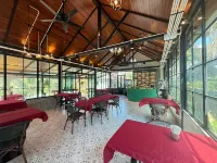 Namkhan Rivora Resort - สระว่ายน้ำแบบอินฟินิตี้