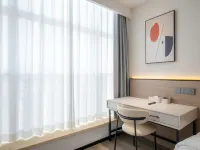 Beijing Sanlitun Workers' Stadium Rezenz Apartment Hotel Hotels near Beijing Chenjingyu Middle School (East Bridge High-Central)