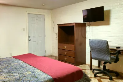 Hotel O 達拉斯市中心近展覽公園的 Way Side Inn 達拉斯酒店