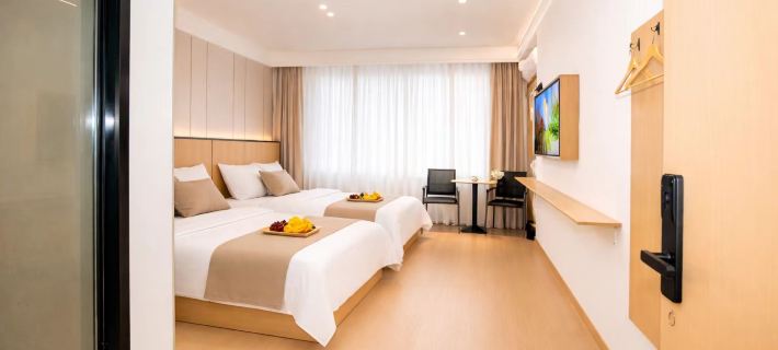 Yuanfeng Hotel (Longnan Railway Station) 룽난 호텔