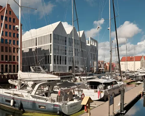 ホリデイ イン グダニスク - シティ センター by IHG グダニスクのホテル