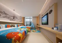 Zhangjiajie Right Turn Hotel - New