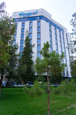 Grand Afrosiyob Hotel 明奥里克附近的飯店