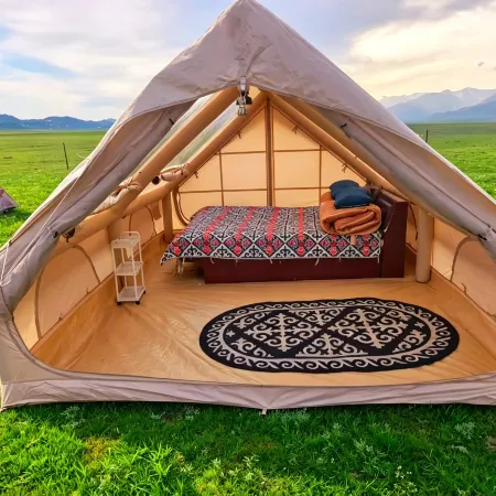 Sayram Lake Huaman West Sea Homestay