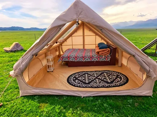 Sayram Lake Huaman West Sea Homestay