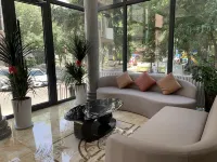 Yizhi Hotel (Urumqi Tianshan International Airport Railway Bureau Subway Station) - เปิดใหม่