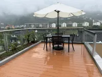 Shuyuan Xiaozhu Homestay · - parking