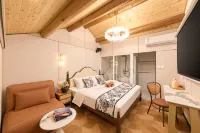 Le Qin Courtyard Hotel