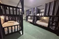 Terminal Garage - Hostels