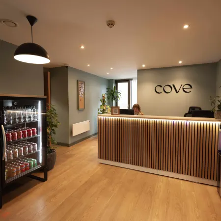 Cove Paradise Street Отели рядом с достопримечательностью «Королевское здание Ливерпуля»