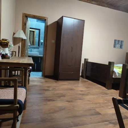 Liu's Courtyard Western Impression Homestay (Tekes Bagua City Lijie)