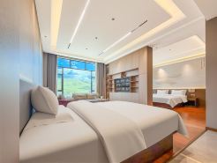 Jigzhi Hanshi Huating Grand Hotel
