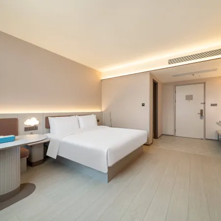 Hanting Hotel (Haining Railway Station Gongren Road Branch) Hotels in Haining