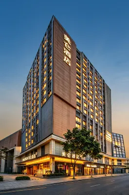 Madison Hotel (Shanghai International Resort Chongxi Road) Hotels in Shanghai
