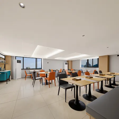 City Comfort Inn (Wuzhou Qiloucheng)