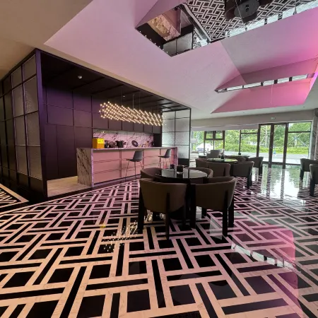 Runlan Hotel (Anyang City Cultural and Sports Center CBD Park)