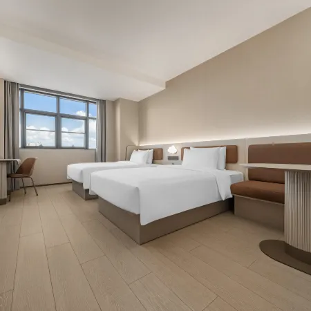 HanTing Hotel (Weinan Fuping Shuangchuang Building)