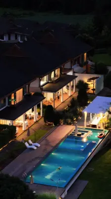 Gaoligong Hidden Springs Wellness Manor (Volcano Park) - Infinity Pools