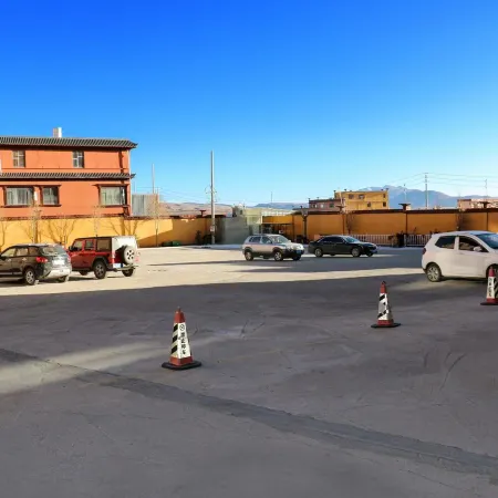 Litang Luobrinka Hotel