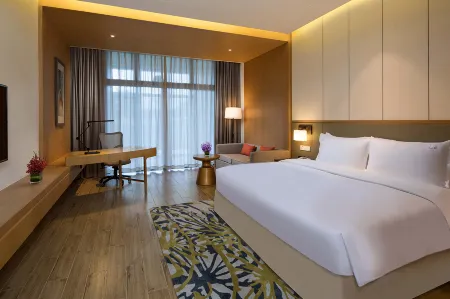 Holiday Inn Kunshan Huaqiao Отели рядом с достопримечательностью «Qiandeng Ancient Town»
