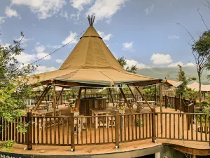 Huahai Wild luxury Tent Hotel
