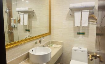 Vienna International Hotel (Foshan City Plaza Vanke Plaza)