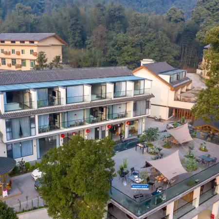 Qiannan Bamboo Sea Yanqi. Private Tang Homestay