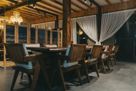 SHUNIAN COURTYARD Отели в г. Менхай