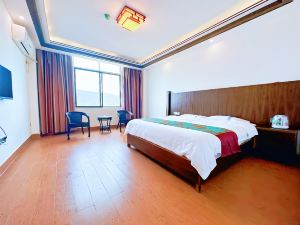 Yelin Jiayu Business Hotel (Lingshui Haiyun Plaza Branch)