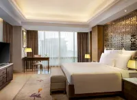 Hotel Tentrem Semarang - balcony