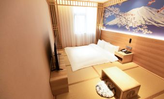 Homeinn Plus Hotel (Danzhou Summer Square Bus Station)