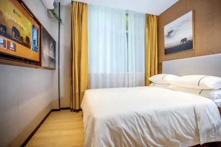 Jtour Inn (  South-Central university for Natinalities and Wuhan Textile University Branch) Отели рядом с достопримечательностью «Wuhan Polytechnic»