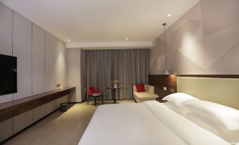 Borrman Hotel (Huaihua Xupu Railway Station)