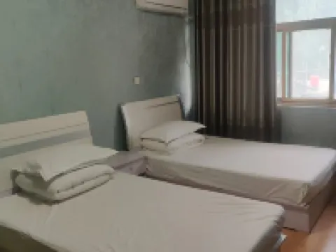 Dongcheng Hotel Hoteles en Quyang