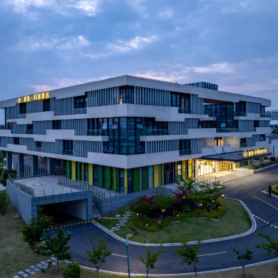 Jiayue Yinhu Hotel（Nanjing Institute of Technology） Hotels near Jiangning Railway Station