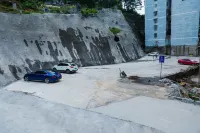 7Days Inn Hotel (Huaihua Xupu Wanda Plaza) - parking