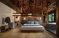 Moon Workshop Hostel