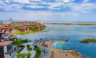 Tianjin Xiangjia Seaview Parent-child Homestay (Taida Aircraft Carrier Theme Park)