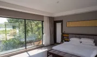 Hebi Banshan Jingju Homestay