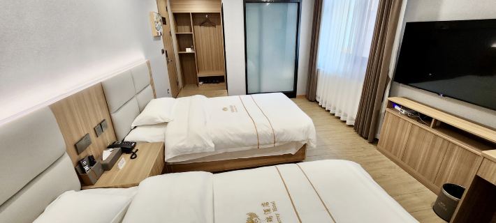 Jim Carrey Hotel Các khách sạn ở Đức Dương