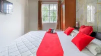 Tahami Hotel Thu Duc Отели в г. Di An