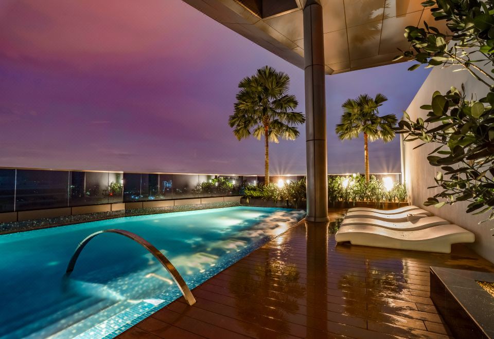 Eaton ResidencesOver view