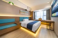 Chenxing Hotel (East Square of High-speed Railway East Station Boxue Road Subway Station Branch)