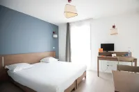 Zenitude Hôtel-Résidences Narbonne Centre Hôtels à : Cuxac-d'Aude